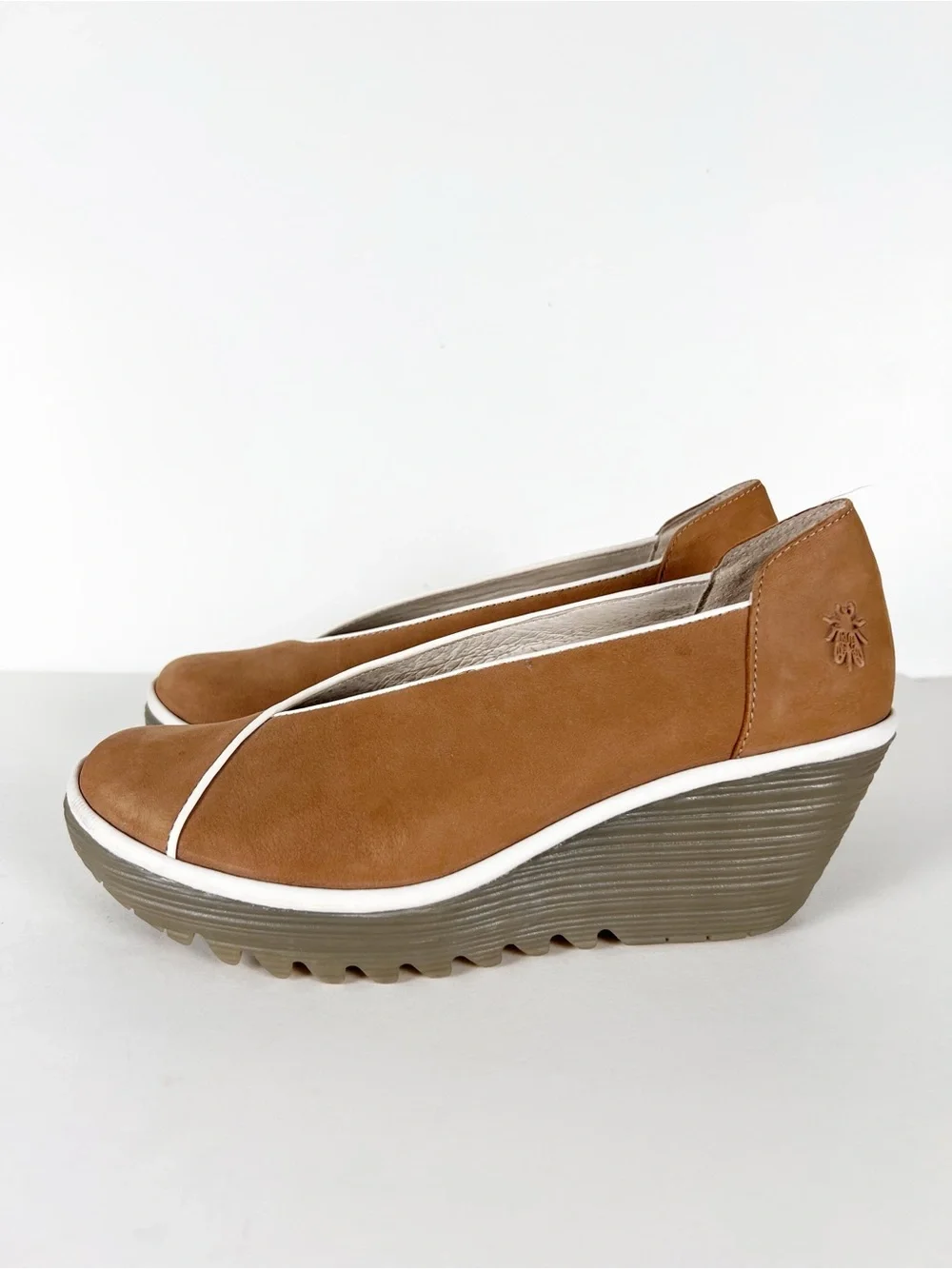 Fly London Yuca Tan Leather White Trim Wedge Slip-On Platform Size 10-10.5